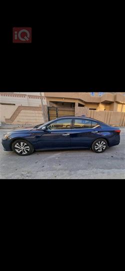 نيسان ألتيما